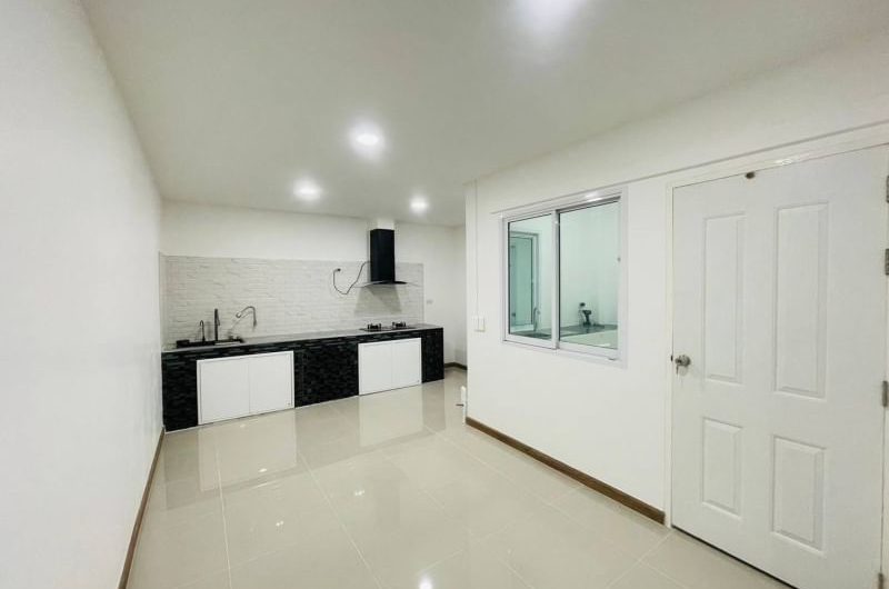 Second-hand detached house in Sriracha, Crystal Plus Project, Sriracha, Chonburi