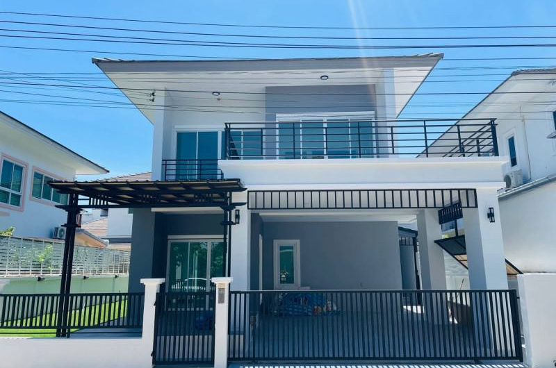 Second-hand detached house in Sriracha, Crystal Plus Project, Sriracha, Chonburi