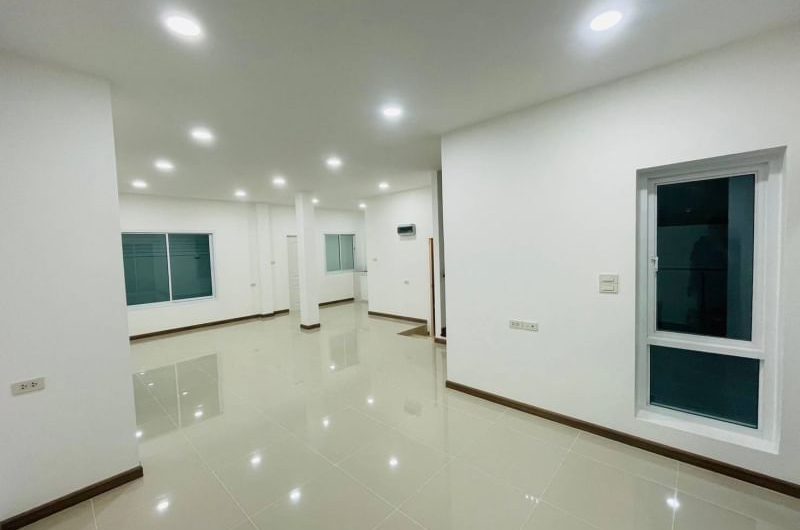 Second-hand detached house in Sriracha, Crystal Plus Project, Sriracha, Chonburi