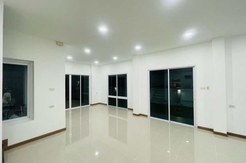 Second-hand detached house in Sriracha, Crystal Plus Project, Sriracha, Chonburi