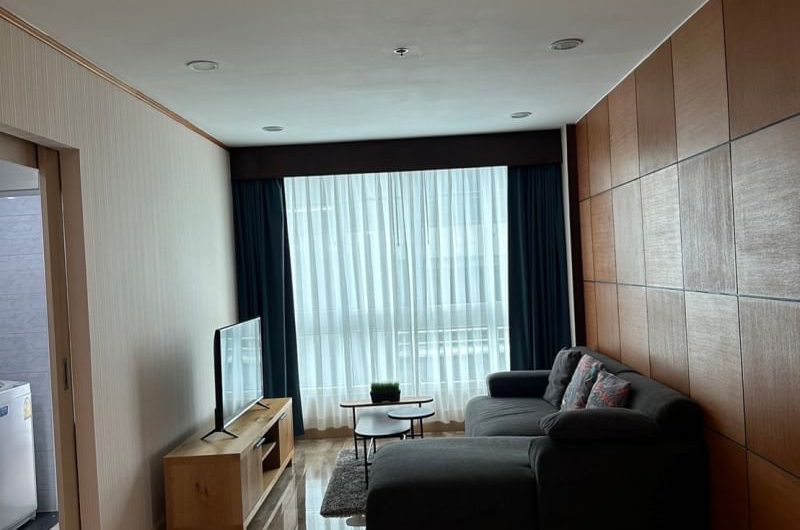 For rent: Ladda Condo View, beautiful room, sea view, fully furnished,move in Ready. Near Robinson Sriracha Department Store