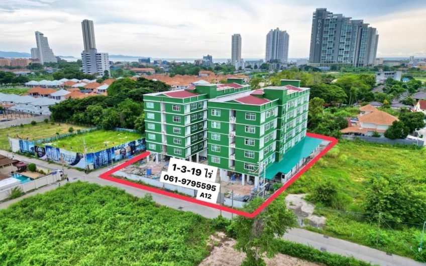 Land with 2 buildings, Jomtien, Pattaya, near Chaiyaphruek Road