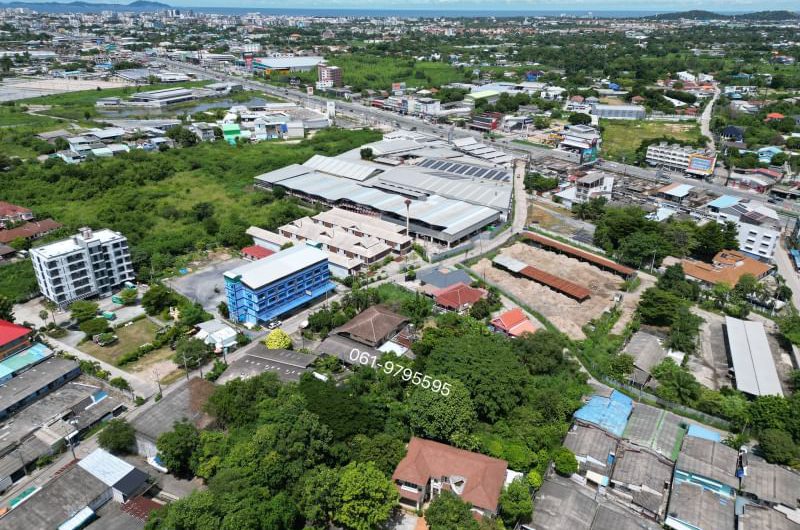 Land for sale with buildings near Chatuchak Market, Chonburi