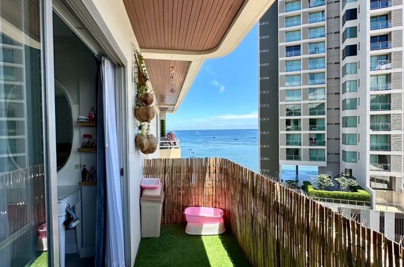 For rent Sriracha Bayview Condo, beautiful room, sea view, newly renovated, move in Ready