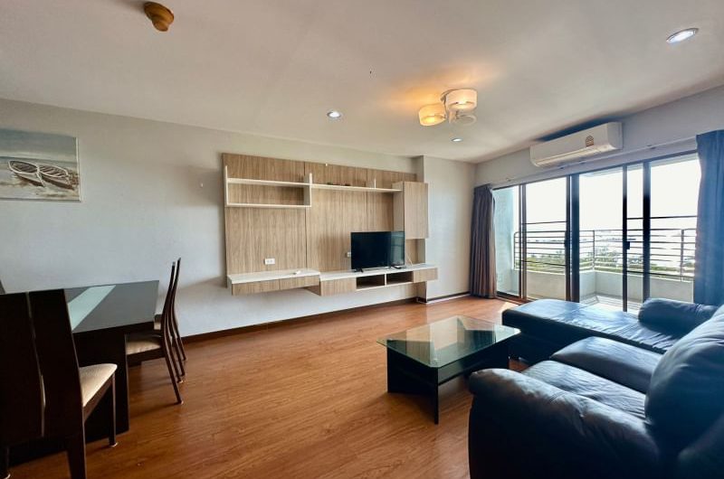 For rent Eastern Tower Condo, in the heart of Sriracha, fully furnished, ready to move in