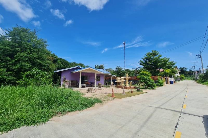 Land for sale near the sea, Na Jomtien area, beautiful plot, community area, Sattahip, Chonburi