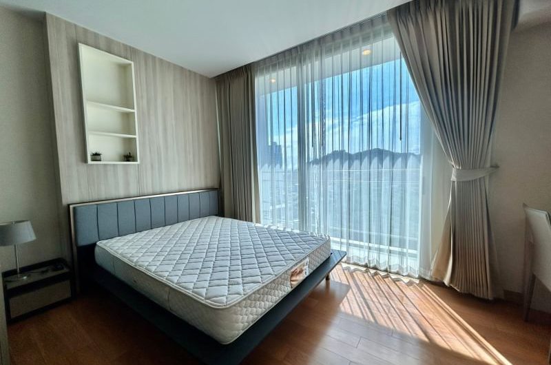 For sale, for rent Marina Bay Front, a seaside condo in the heart of the city, good location, near tourist attractions in Sriracha.