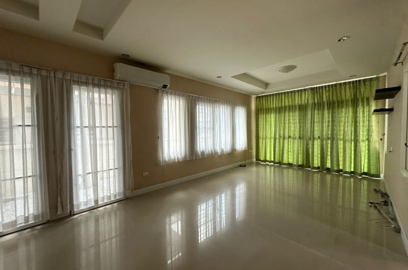 Sriracha detached house for rent, 2 floors, large house, The Boulevard Sriracha project, Chonburi