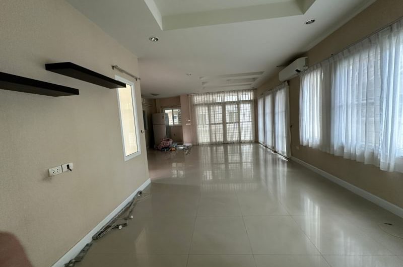 Sriracha detached house for rent, 2 floors, large house, The Boulevard Sriracha project, Chonburi