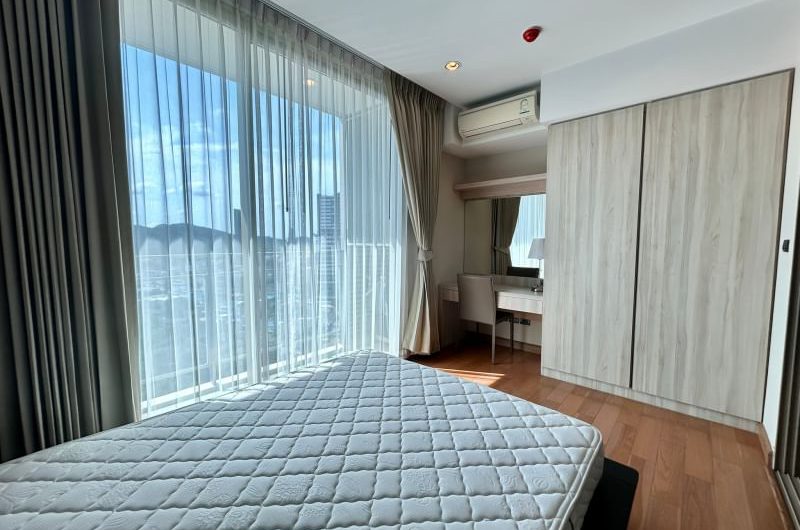 For sale, for rent Marina Bay Front, a seaside condo in the heart of the city, good location, near tourist attractions in Sriracha.