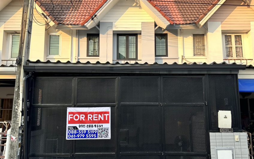 Townhouse for rent, move in Ready, Hometown Sriracha Village, a livable project, convenient transportation, on Nong Yai Bu Road