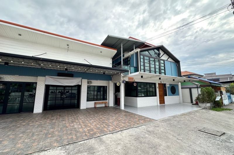 For sale, for rent, 2-storey detached house with restaurant business, Ao Udom, Laem Chabang, Chonburi